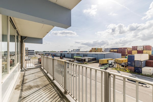 Medium property photo - Smirnoffweg 34, 3088 HE Rotterdam